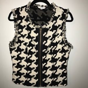 CAbi Houndstooth Vest size M